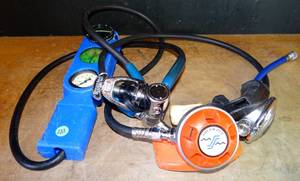 lot 233 image: VINTAGE PROFESSIONAL SCUBA PRO DIVING REGULATOR WITH SECOND STAGE & OCTOPUS