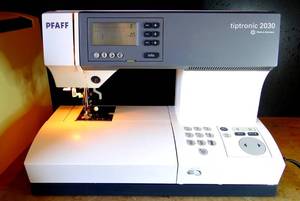 lot 237 image: Pfaff Tiptronic 2030 Sewing Machine with IDT wCase $$$