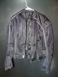 lot 260 image: POWER TRIP PROTECTIVE MOTORCYCLE JACKET - SIZE MEDIUM