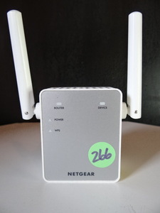 lot 266 image: Netgear EX3700 Dual-Band Wireless Range Extender