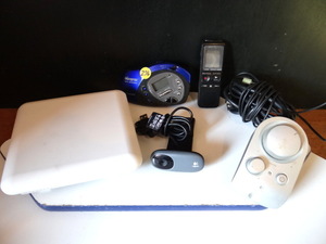lot 276 image: ODDS & ENDS ELECTRONICS LOT AS SHOWN