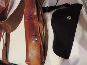 lot 894 image: LEATHER SHOULDER HOLSTER & NYLON HOLSTER
