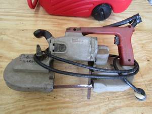 lot 59 image: Milwaukee band saw electric 120 volts serial # 0067438238