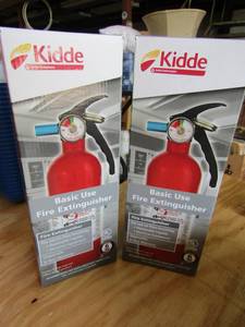 lot 68 image: 2 Kiddie fire extinguishers NIB