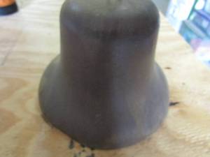 lot 106 image: Small hanging brass bell