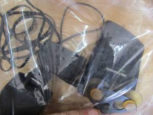 lot 122 image: Radar detector-GM compass