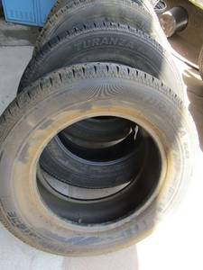 lot 153 image: Set of 4 Turanza EL42 P235 65 R17 103T M&S tires