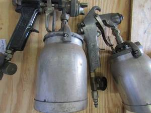 lot 156 image: Spray guns- GE Buffalo and Pratco