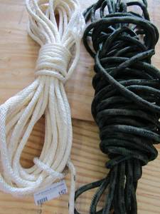lot 157 image: 2 rolls of white and green rope