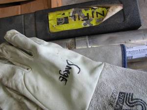 lot 248 image: 3 tubes welding rods 1 pair welding GLOVES