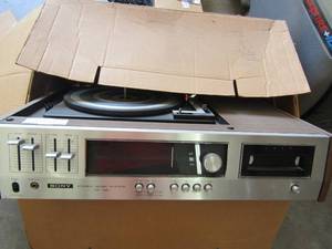 lot 250 image: Sony 8 track and vinyl player HP-168
