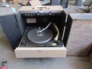 lot 254 image: Air Line twin table built in speakers Vintage