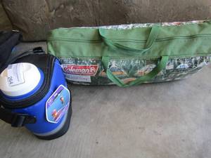 lot 264 image: Coleman kids tent 10 gal. insulated jug