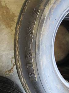 lot 276 image: 2 trailer tires 5T 22575-15