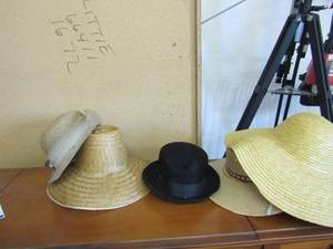 lot 308 image: Assorted gardening has