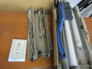lot 319 image: 4 wall hanging lights, switch light NIB and the holder gun rack