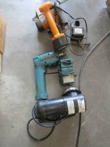 lot 349 image: Chicago skill saw with charger Makita drill with charger and Intex electric air pump