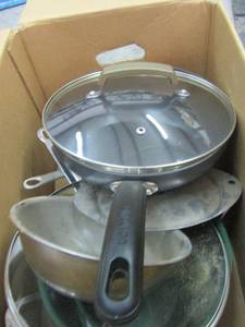 lot 412 image: Wear ever and circuion pots and pans