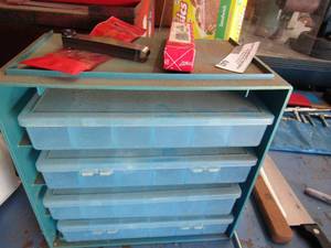 lot 440 image: 4 drawer screw storage empty 1 thickness gauge 172AT Spi Gauge ou15