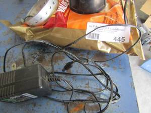 lot 445 image: Uniden radio antenna new bag of hand warmers