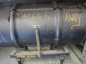 lot 469 image: Welding rod oven Full of  rods