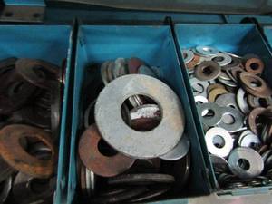 lot 494 image: HOSE clamps and washers ( CONTENTS OF 9 BINS )