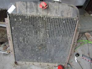 lot 511 image: Used truck radiator