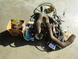 lot 549 image: Plumbing pieces and pumps