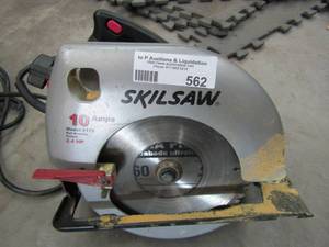lot 562 image: Skillsaw 10amp 2.4 HP