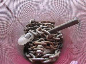 lot 688 image: Chains