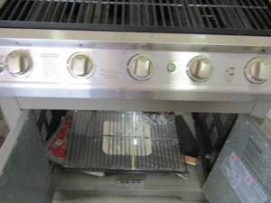 lot 728 image: Brinkman Grill  RACKS, FOOD TRAYS & COVER  ALL APPEAR UNUSED OR NEW