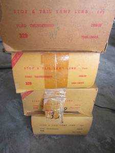 lot 771 image: 1958-1959  Ford Thunderbird PARTS - STOP & TAIL LIGHT LENS #329  X 4,   5 globe brite retainer sleeve