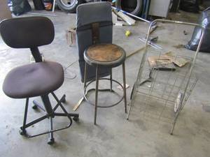 lot 781 image: Rolling grocery cart    high back computer chair    metal work shop chair
