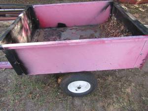 lot 794 image: Lawn mower TRAILER