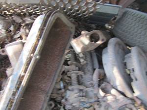 lot 808 image: Scrap lot OF ENGINE PARTS