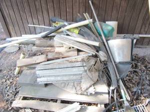 lot 813 image: Scrap lot