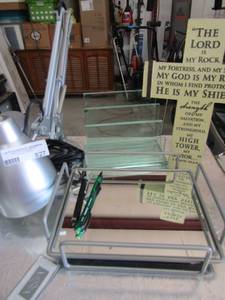 lot 827 image: DESK LAMP, MIRROR TRAY, CROSS, MAIL FLE
