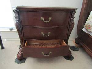 lot 7 image: CHERRY WOOD BEDSIDE TABLE  3 DRAWER 34 X 36 X 17