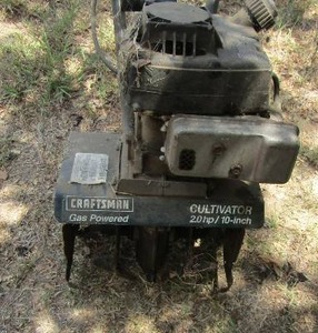 lot 1055 image: CRAFTSMAN GAS 2.0 HP TILLER  10