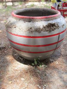 lot 1068 image: RED & GREY PLANTER POT
