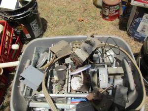 lot 1061 image: ELECTRIC OUTLET BOXES - TOTE FULL