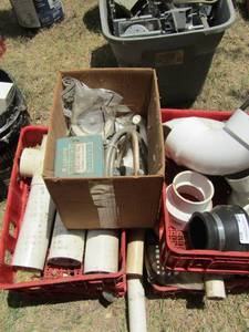 lot 932 image: Lot PVC & plumbing pieces