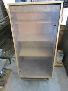 lot 956 image: Glass front display case 46x19x13