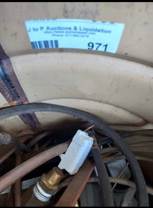 lot 971 image: Bucket of scrap metal