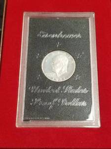 lot 61 image: 1971 Brown Ike - Eisenhower United States Proof Dollar - 40% silver - in display boxcase