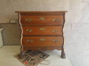 lot 22 image: Very nice vintage wood nightstand