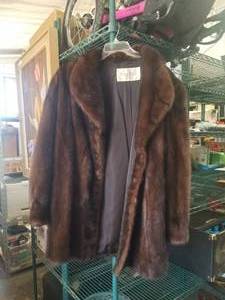 lot 3 image: Mink Coat by KIng Furs of Memphis - size 20