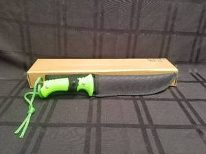 lot 116 image: Zombie Killer survivor knife - 12 with box