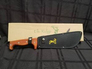 lot 121 image: Elk Ridge Hunting knife with sheath - comes in box