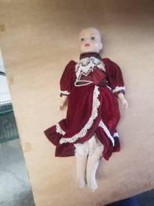 lot 103 image: Vintage ceramic doll
